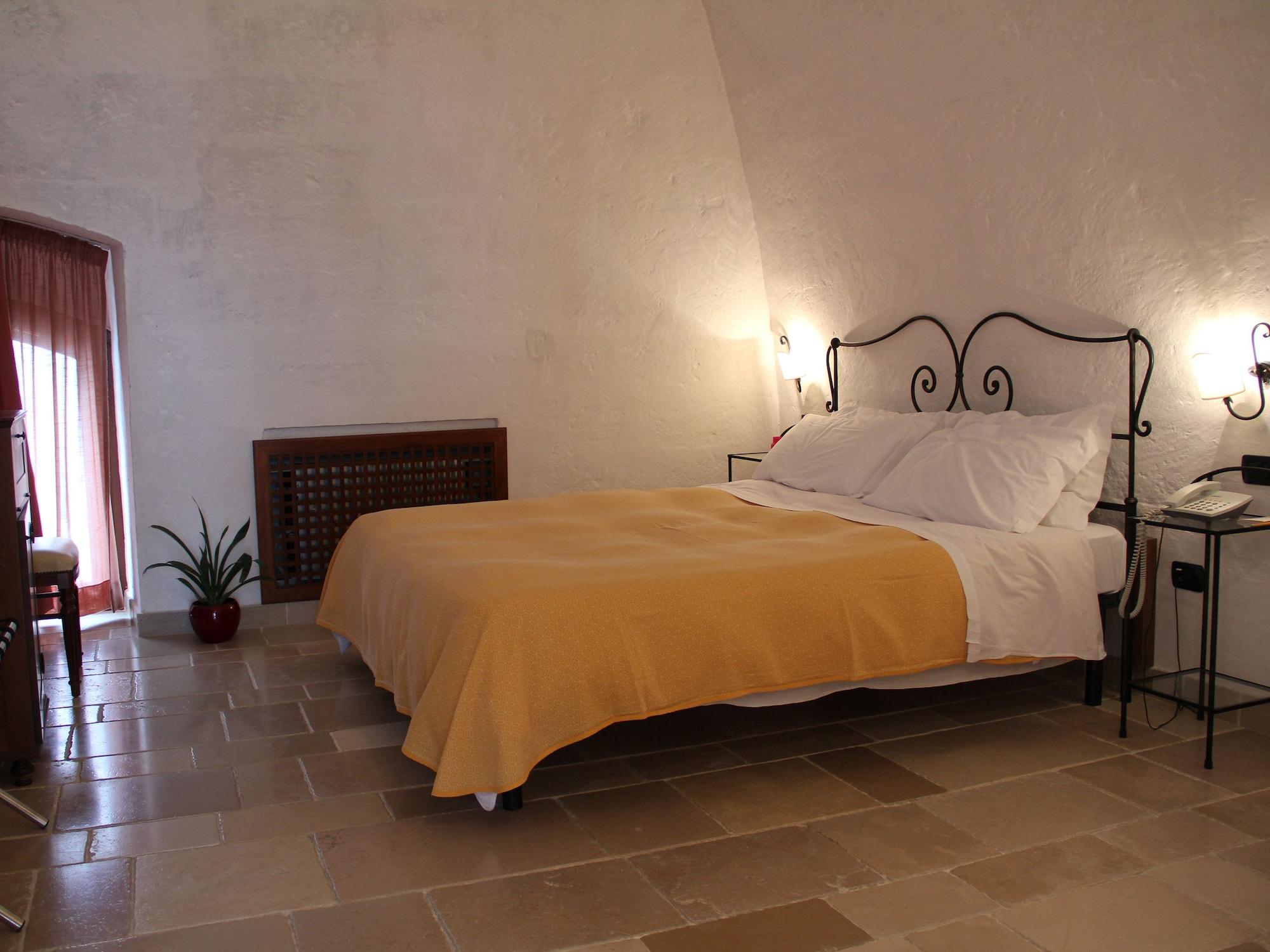מונופולי Hotel Masseria Fortificata Donnaloia מראה חיצוני תמונה