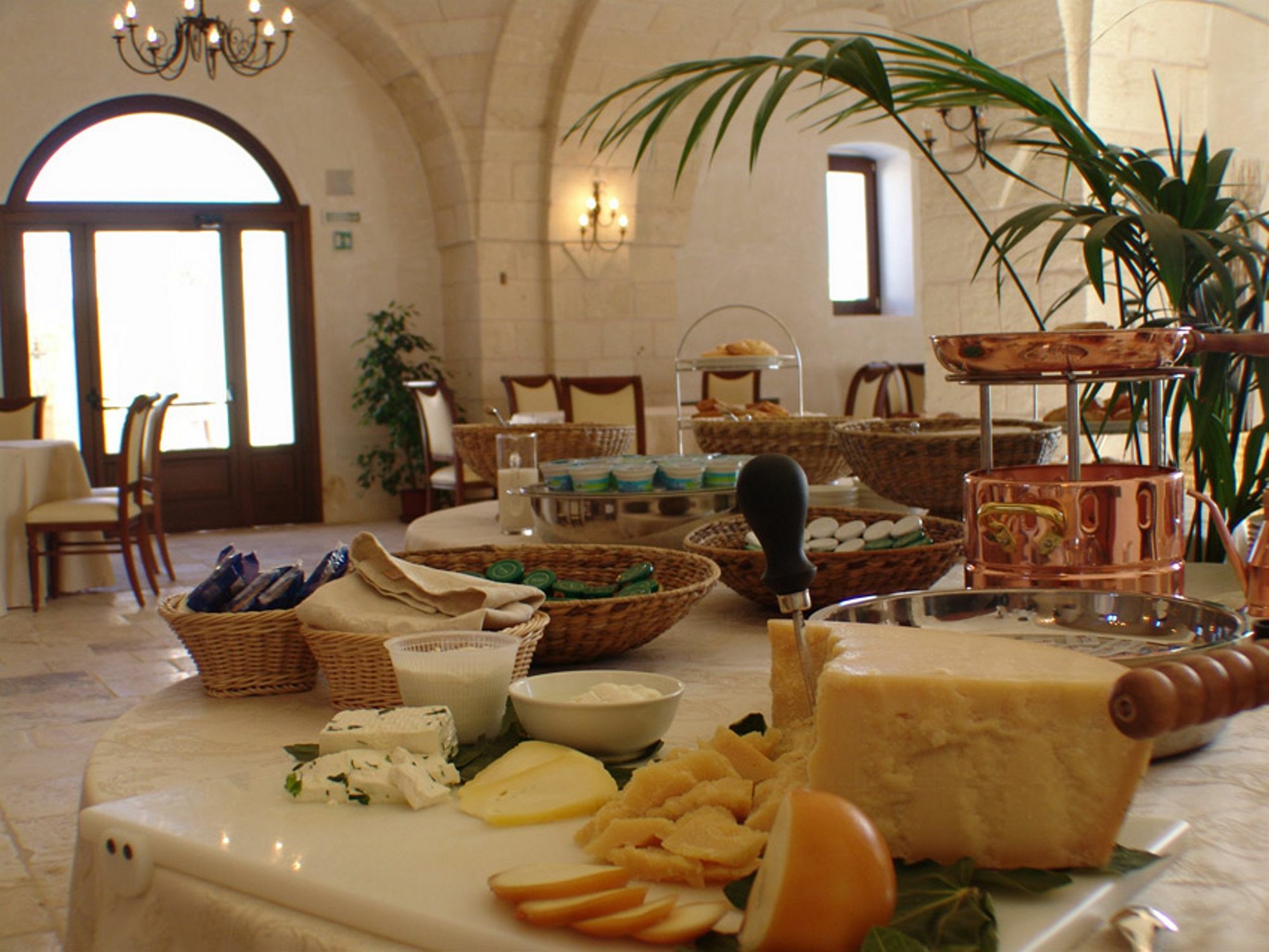 מונופולי Hotel Masseria Fortificata Donnaloia מראה חיצוני תמונה